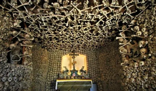 Podrás conocer las Catacumbas de Paris desde casa.