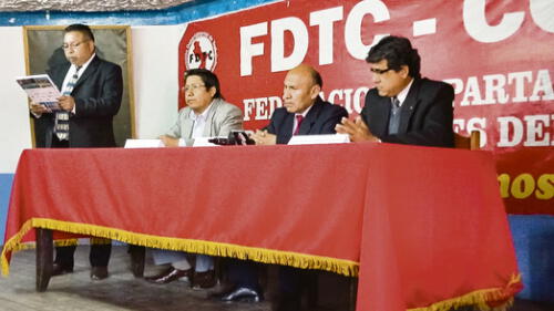 Cusco: Exmilitantes de Restauración Nacional rechazan a Luis Wilson