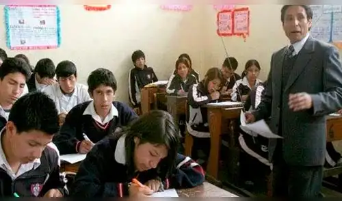 Ampliar secundaria a 6 años debe trabajarse con Minedu 