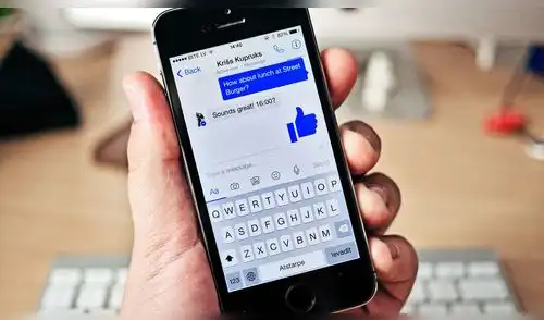 Facebook reconoce que revisa tus conversaciones de Messenger Facebook reconoce que revisa tus conversaciones de Messenger