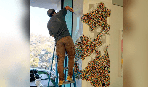 YouTube viral: famoso construye muro de Lego en su casa y estas son las espectaculares cosas que tiene dentro [VIDEO]