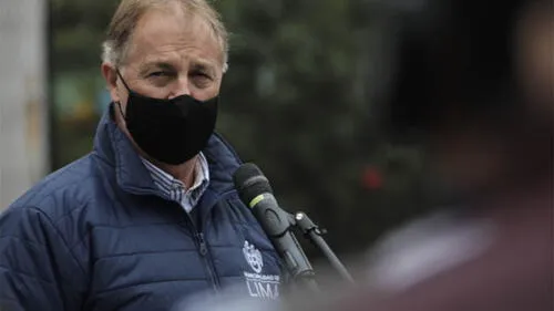 Jorge Muñoz en contra de la medida de toque de queda total. Créditos: Jorge Cerdán / La República.