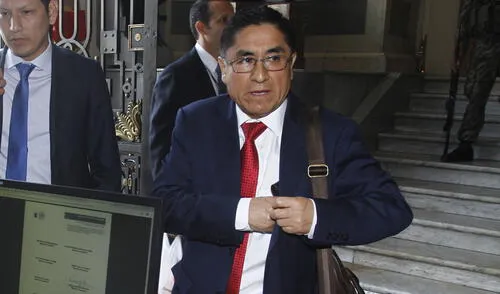 Sala Penal aprueba pedido de extradición del exjuez César Hinostroza Pariachi Sala Penal aprueba pedido de extradición del exjuez César Hinostroza Pariachi
