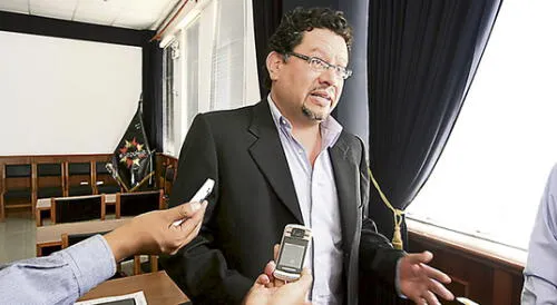 Asesor del Gobierno Regional de Arequipa se burla de testimonios de presuntas víctimas de Cáceres Llica