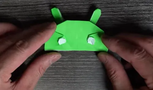 Google enseña a elaborar un Android de origami como sorpresa de Año Nuevo