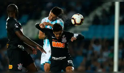Racing vs Corinthians: Cristaldo adelanta a la 'Academia' con soberbio testazo [VIDEO]