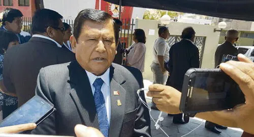 Moquegua: Cuevas anuncia cambios en su plana de funcionarios