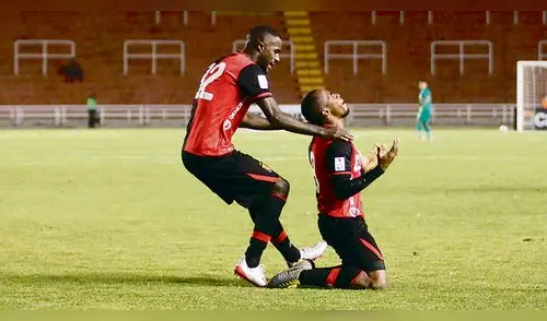 Melgar: Todo color de rosa [FOTOS]