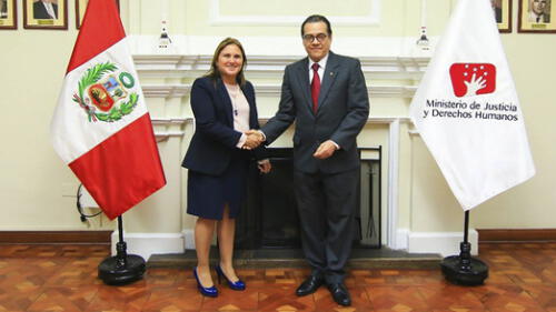 Enrique Mendoza asegura que consolidará políticas de Marisol Pérez Tello Enrique Mendoza asegura que consolidará políticas de Marisol Pérez Tello