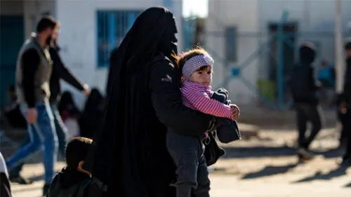 Más de 6 mil niños huyen diariamente de la guerra civil en Siria. Foto: AFP