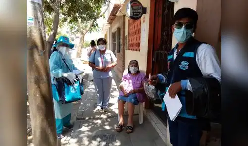 Realizan vacunación para adultos mayores. Foto: Diresa. vacunacion