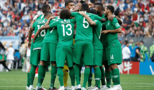 En pleno vuelo, un motor del avión de la selección de Arabia Saudita se incendió [VIDEO]