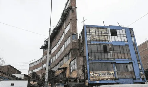MML espera autorización judicial para demoler edificio de un metro de ancho