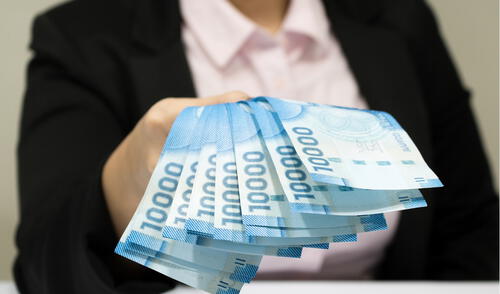 El Bono por Hijo en Chile se otorga a las mujeres con hijos o que hayan adoptado, a partir de los 65 años. (Foto: Internet) Bono por Hijo