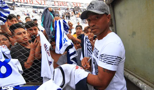 Jean Ferrari y Waldir Sáenz tuvieron un intercambio de palabras en un programa en vivo. | Foto: GLR Universitario vs Alianza Lima, Jean Ferrari contra Waldir Saenz