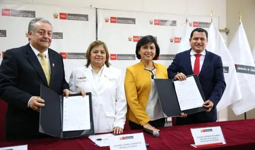 EsSalud y Gobierno Regional de Piura firman acuerdo.
