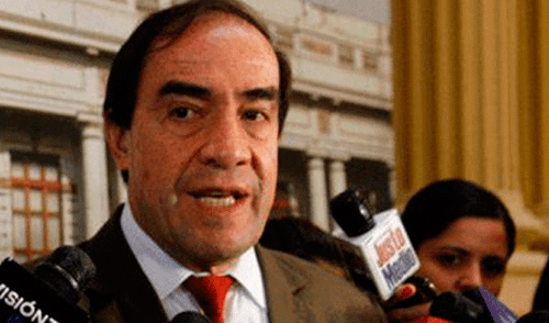 Yonhy Lescano calificó de “traición” el proyecto que exonera de tributos a aerolíneas