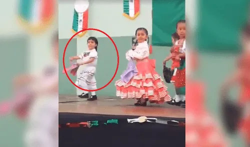 Facebook viral: niña comete terrible 'blooper' en plena actuación escolar [VIDEO]