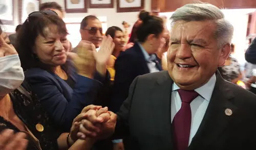 Cesar Acuña propuso a su hijo Richard como candidato en eventual adelanto de elecciones