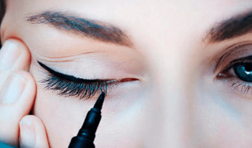 ¿Cómo usar correctamente el delineado líquido? Te lo enseñamos paso a paso