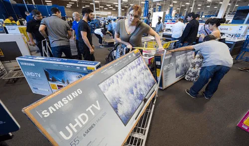 “Black Friday” se traslada a internet y cae la euforia en centros comerciales