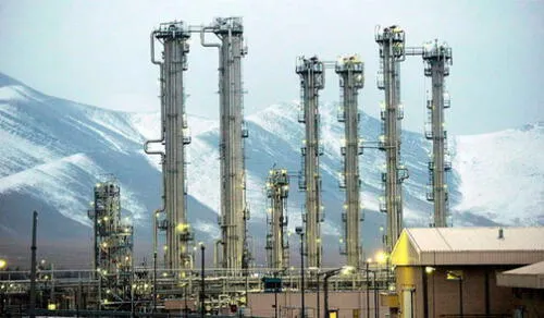 Irán fue denunciado reiteradas veces por poseer armas nucleares. Irán fue denunciado reiteradas veces por poseer armas nucleares.