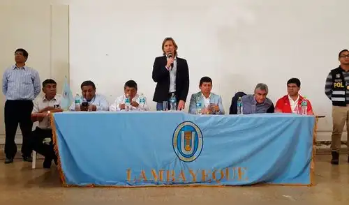 Ricardo Gareca llegó a Chiclayo [EN VIVO] 