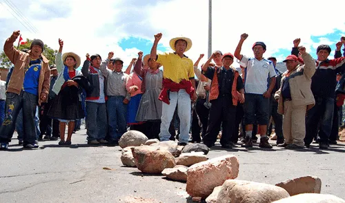 Cajamarca: pobladores de Huambocancha Alta realizan paro contra Yanacocha