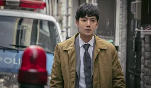 Jung Kyung Ho es un investigador con look retro para “Life On Mars”