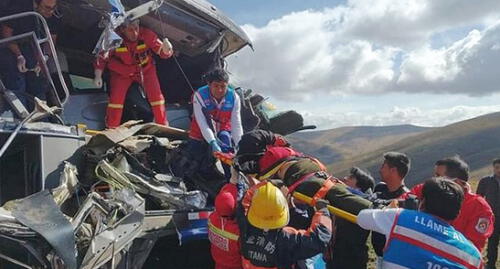 Bus choca contra volquete dejando un muerto y cuatro heridos en vía Ayacucho – Apurímac Bus choca contra volquete dejando un muerto y cuatro heridos en vía Ayacucho – Apurímac