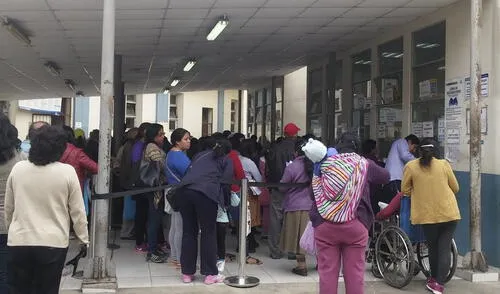 Minsa quiere que farmacias asuman las tareas del Estado