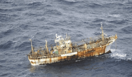 “Barcos fantasmas” llegan con esqueletos a las costas de Japón [VIDEO]