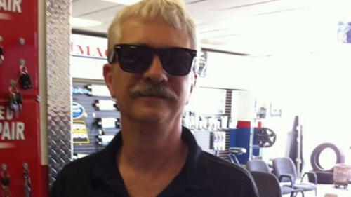 Mark Bedwell, paciente con ELA, logró tener buenos resultados con el tratamiento de experimento. Foto: Go Fund Me Mark Bedwell, paciente con ELA, logró tener buenos resultados con el tratamiento de experimento. Foto: Go Fund Me