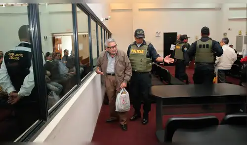 Expulsan a Abimael Guzmán y su cúpula de audiencia por caso Tarata 
