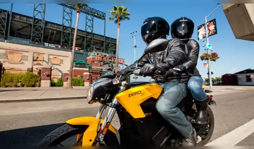 Miraflores: Concejo aprueba presentar proyecto de ley que prohíbe circular motos con acompañante 