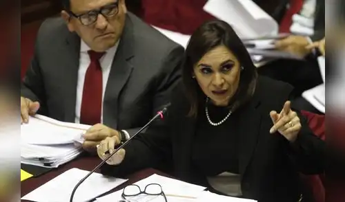 Zegarra se niega a reconocer mensajes que intercambió con ex presidente de OAS