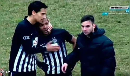 YouTube: Brasileño rompe en llanto por insultos racistas y estadio recibe dura sanción | VIDEO