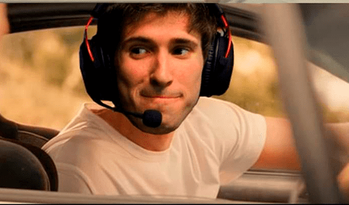 Dendi acaba de ser anunciado como agente libre, tras más de 8 años en NAVI, equipo con el que ganó el primer The International de Dota 2. Dota 2: Dendi deja Navi.