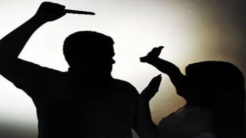 Piura: sujeto ebrio ataca a su hermana con fierro de construcción 