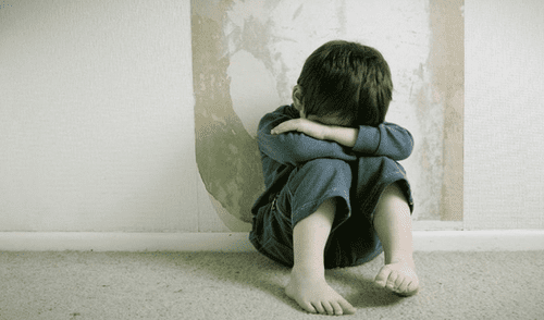 “Había niños escondidos en la basura”: falsa fundación explotaba a menores