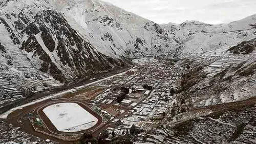 Vientos y nevadas castigan a cuatro regiones en el sur  
