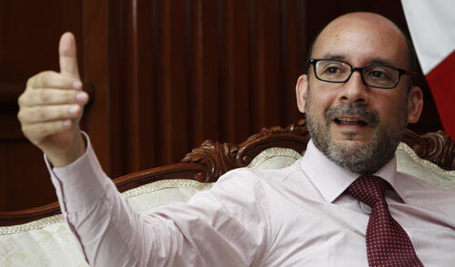 Ministro de Trabajo: “Modificación de la ley laboral debe pasar por un diálogo social”