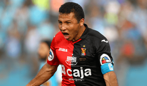 El último gol de Ysrael Zúñiga en el fútbol profesional [VIDEO]