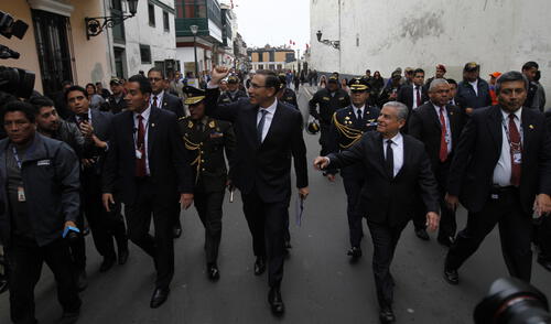 El Referéndum en marcha: el Gobierno entrega los proyectos de reforma El Referéndum en marcha: el Gobierno entrega los proyectos de reforma