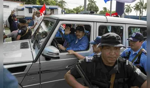 Ortega concluye fiesta sandinista en estación policial y no en Monimbó