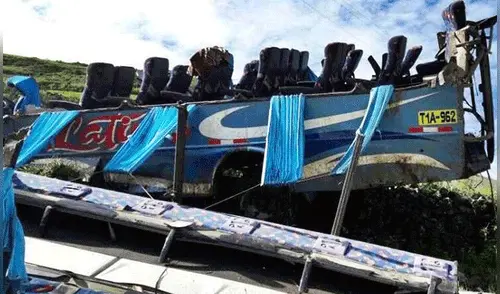 La Libertad: bus cae al abismo y deja un muerto y 4 heridos