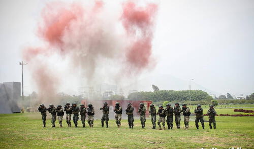 Impresionante exhibición militar en el Pentagonito [FOTOS]