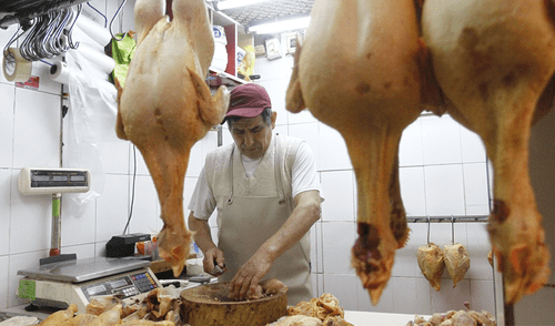 El pollo se vende hasta en S/ 8.50 el kilo en mercados