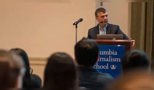 Guzmán cuestionó en universidad de Columbia enfoque del “chorreo”