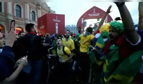 Una argentina casi noquea a brasileño que le gritó en la cara el gol de Croacia